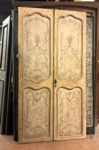 PTL732 - Lacquered and carved door, 18th century
